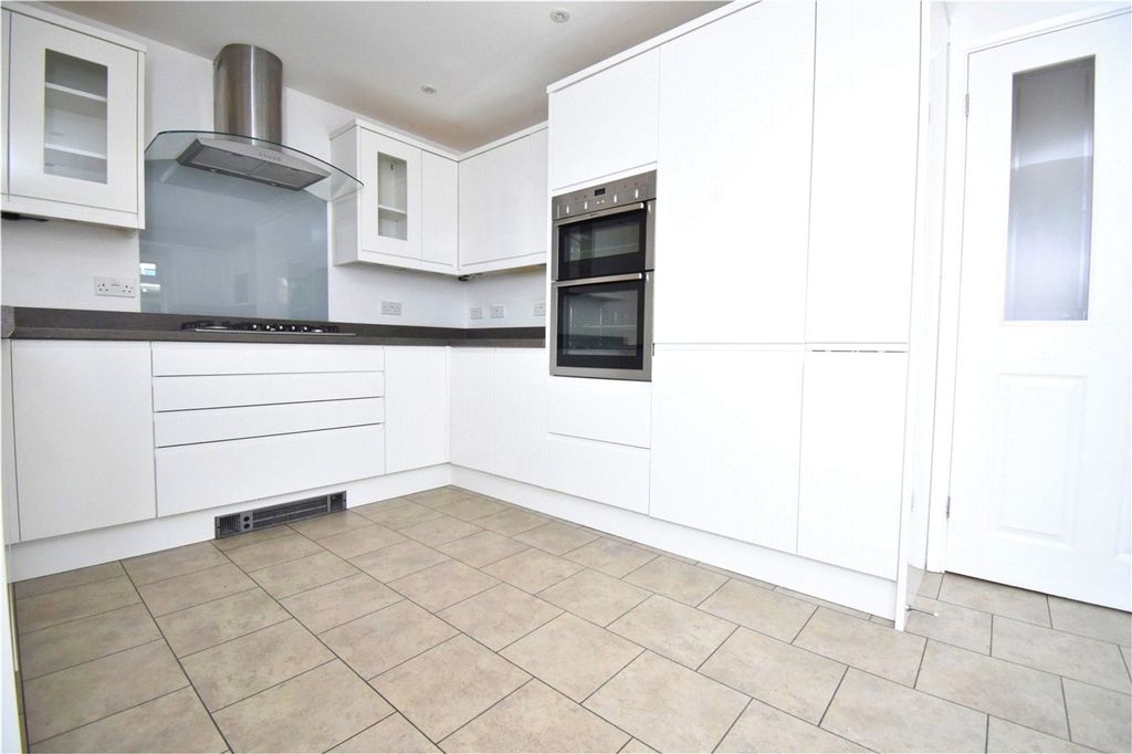 Property photo 3 of 14 Picture No. 36