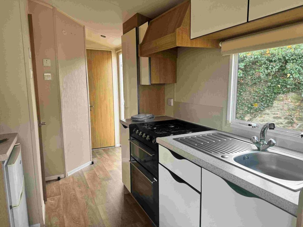 Property photo 2 of 4 Willerby Vacation 2014 Vs097565 96198750.Jpeg