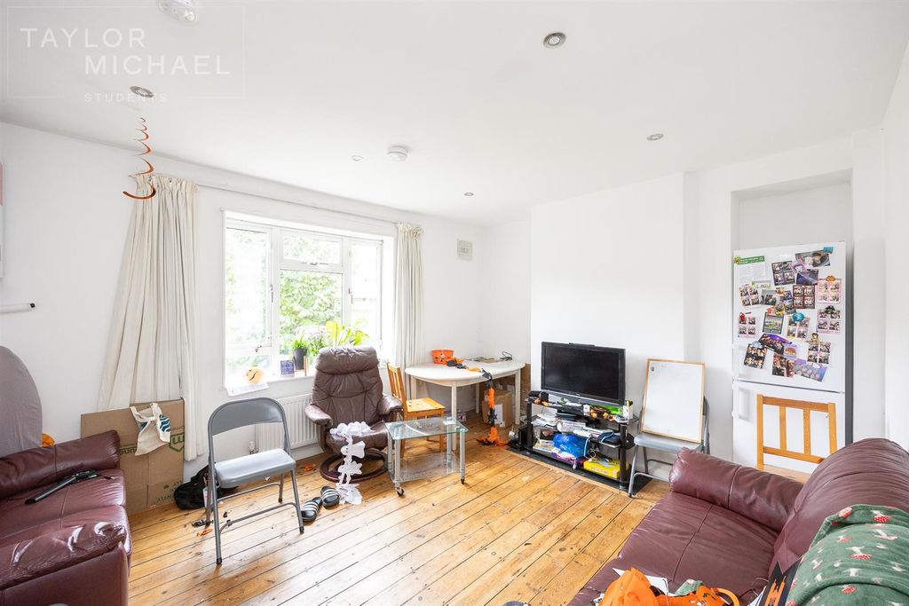 Property photo 2 of 13 Living Room