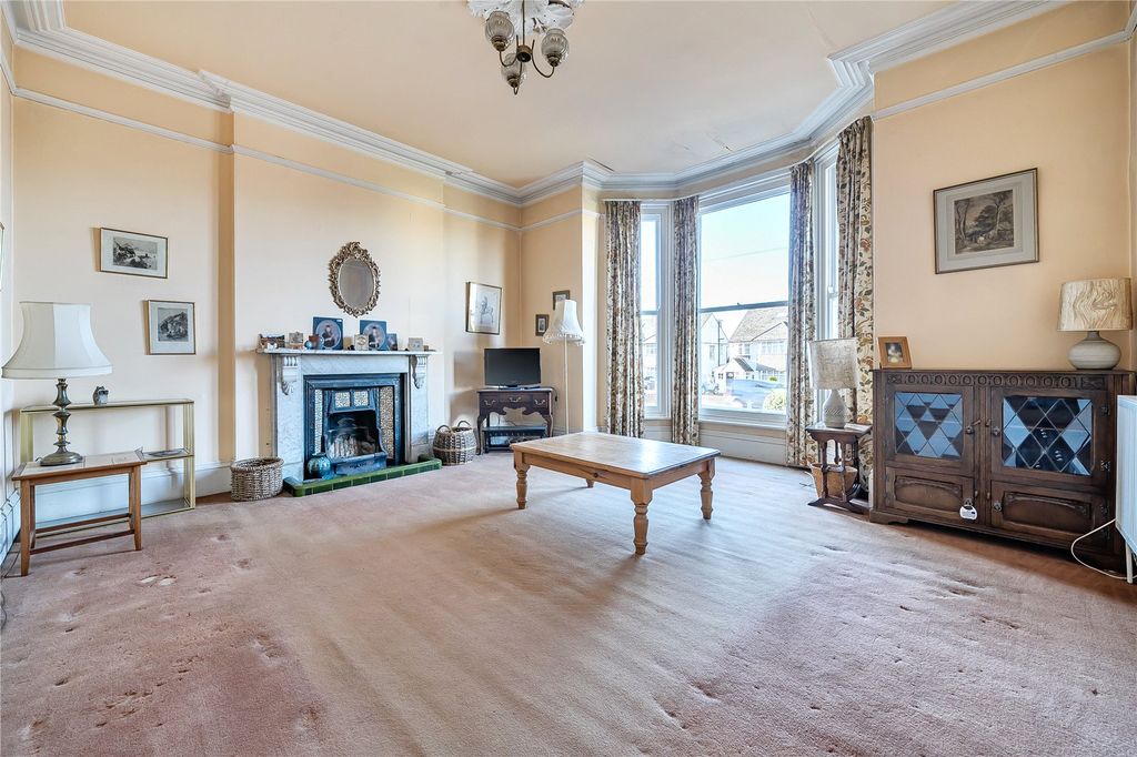 Property photo 2 of 21 Picture No. 02