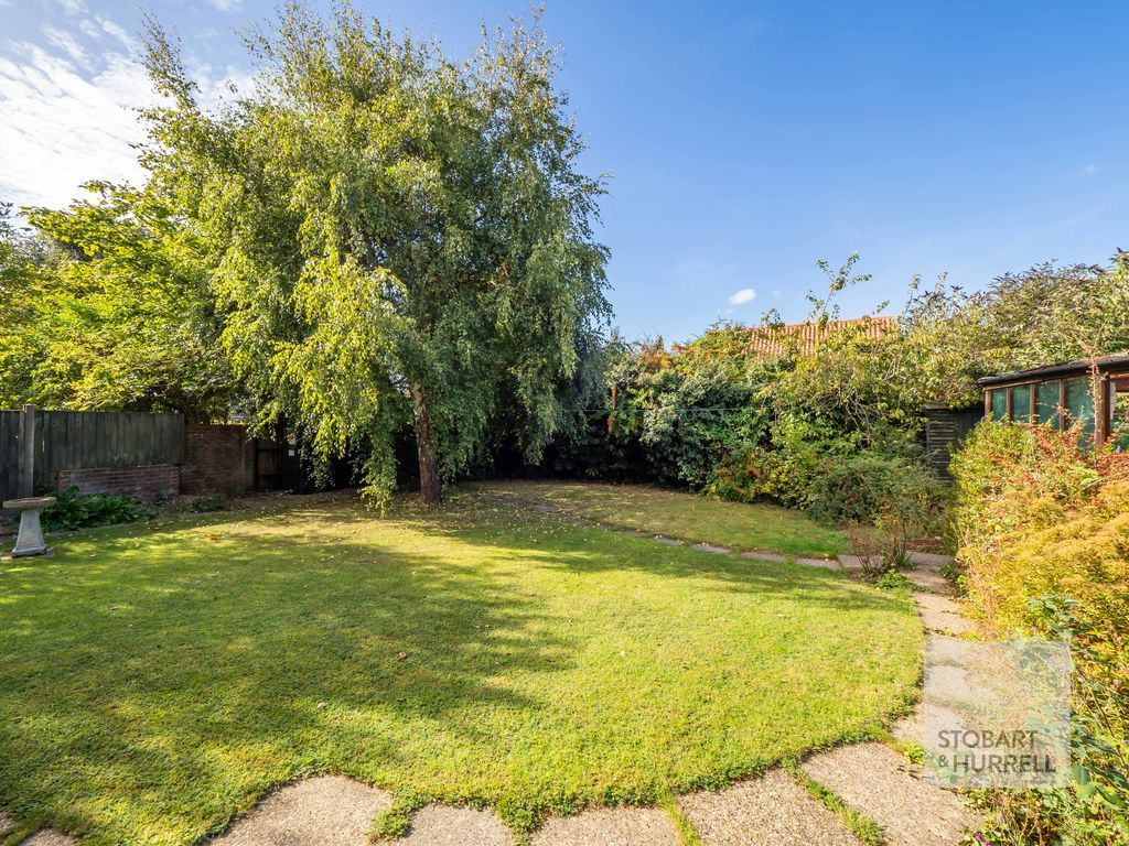 Property photo 3 of 27 Garden