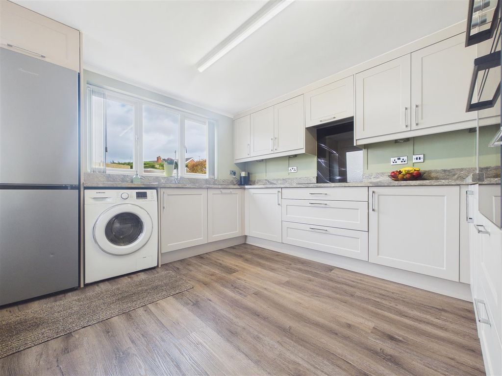 Property photo 3 of 18 Cam01407G0-Pr0146-Still001.Jpg