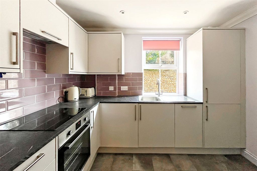 Property photo 3 of 13 Picture No. 05