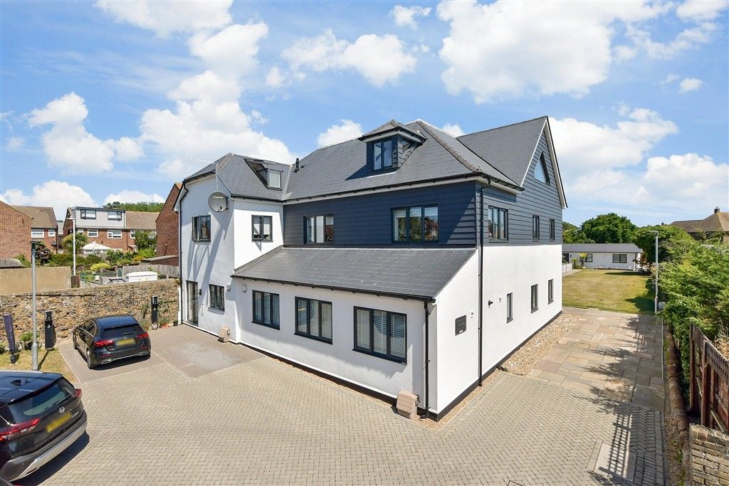 Property photo 1 of 16 External (Web)