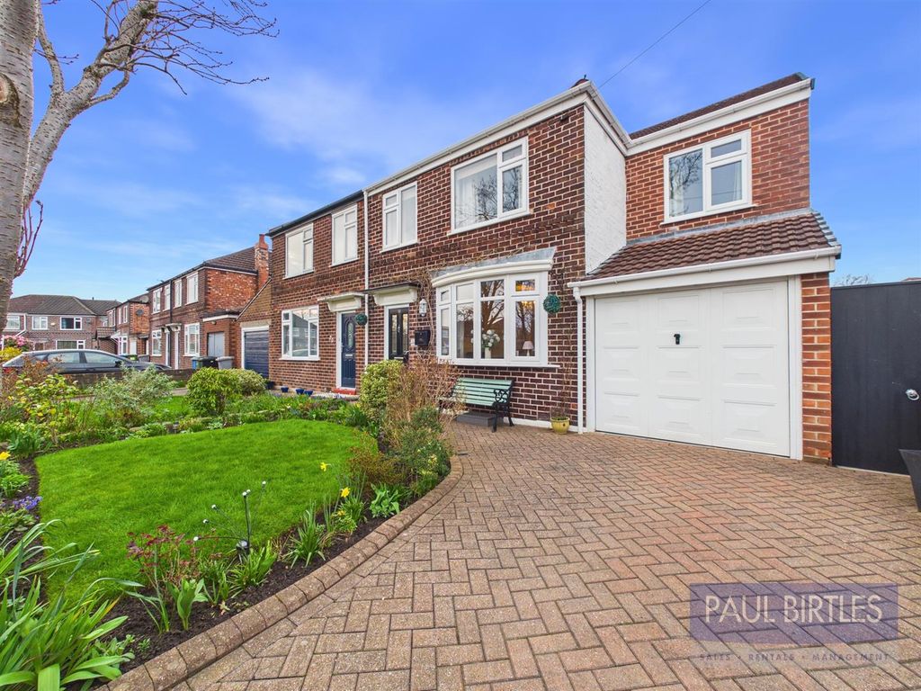 Property photo 1 of 22 Cam04378G0-Pr0314-Still035.Jpg