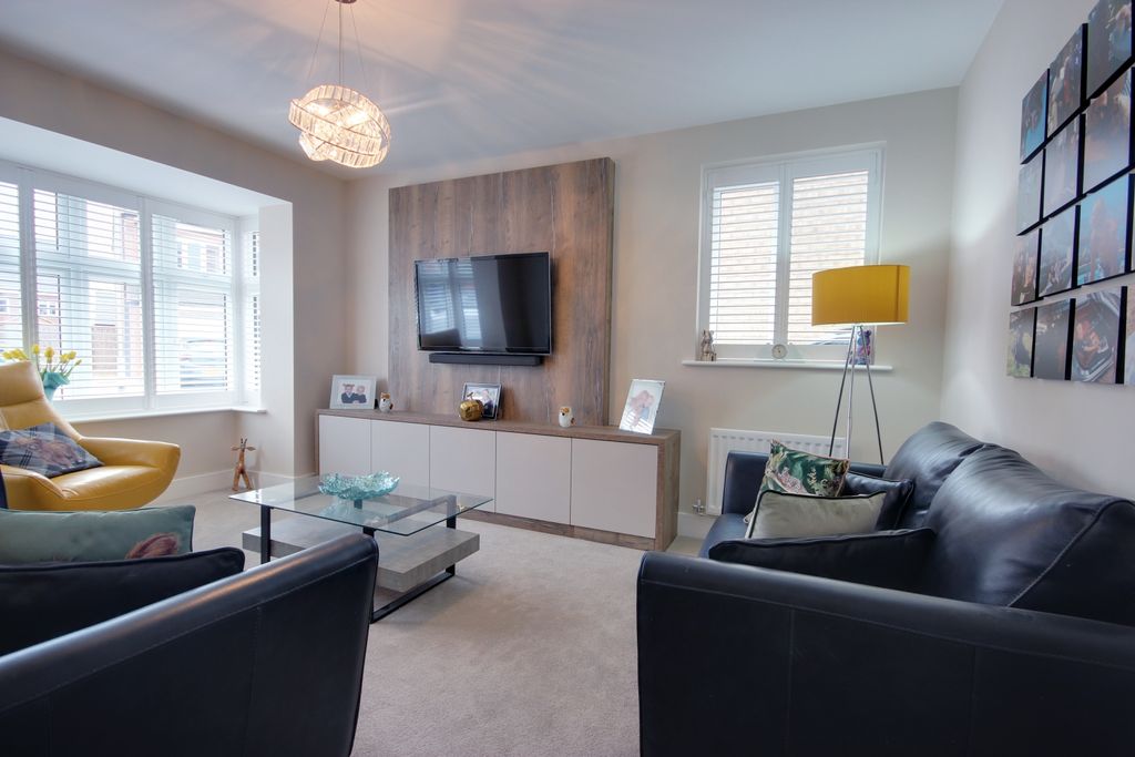 Property photo 3 of 29 1 Lounge A