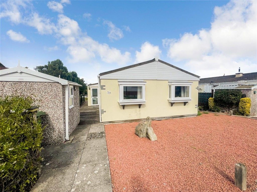 Property photo 2 of 9 Front Elevation