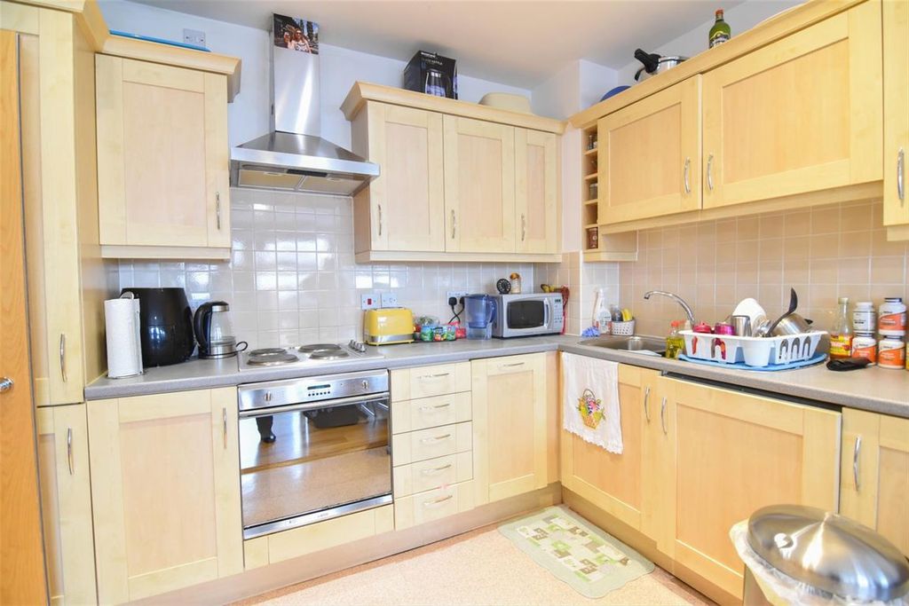 Property photo 2 of 4