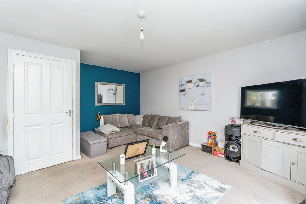 Property photo 2 of 17 Photography