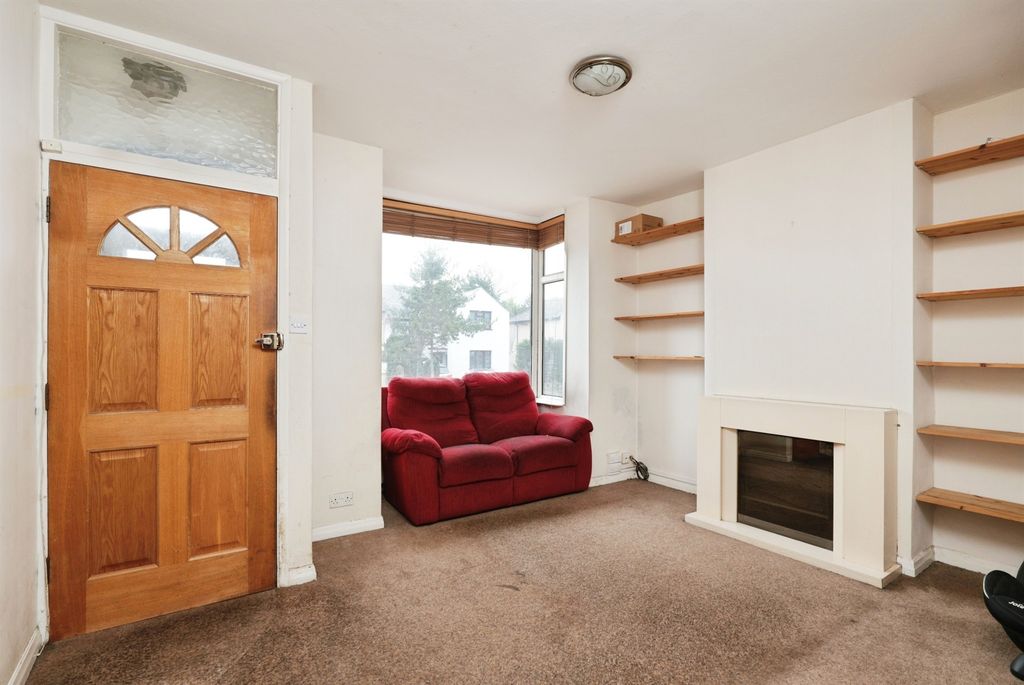 Property photo 2 of 23