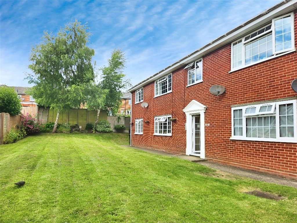 Property photo 1 of 11 External