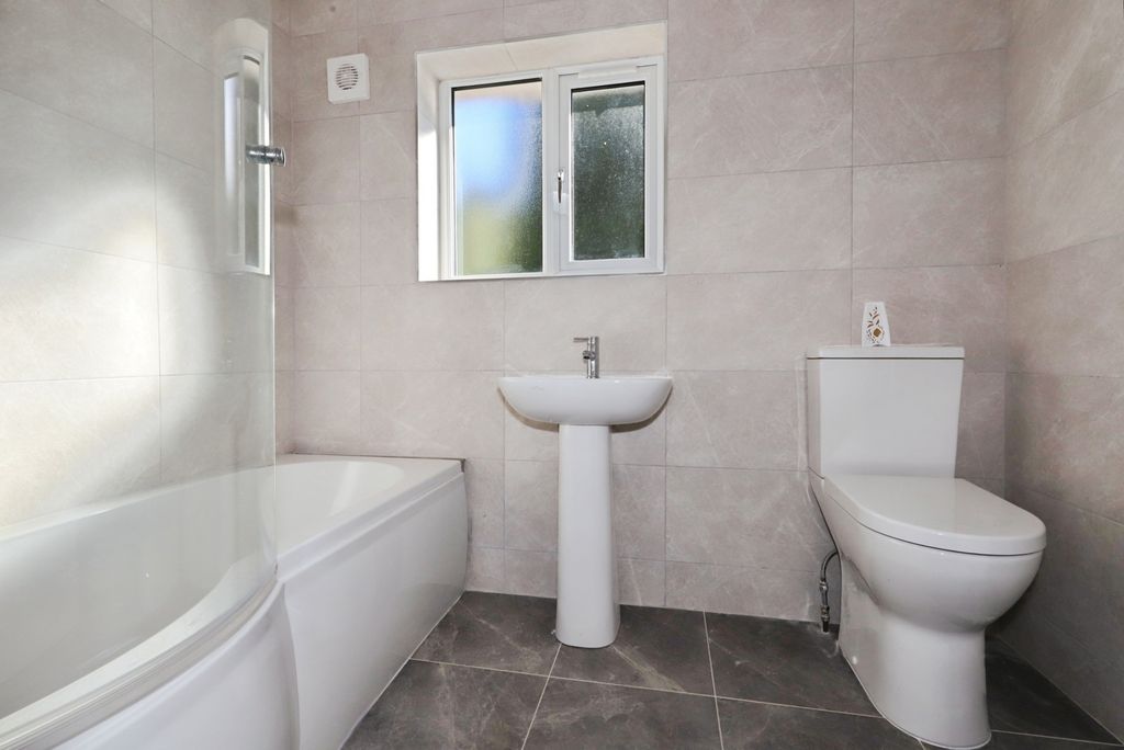 Property photo 3 of 20 Pbox-Img.Jpg