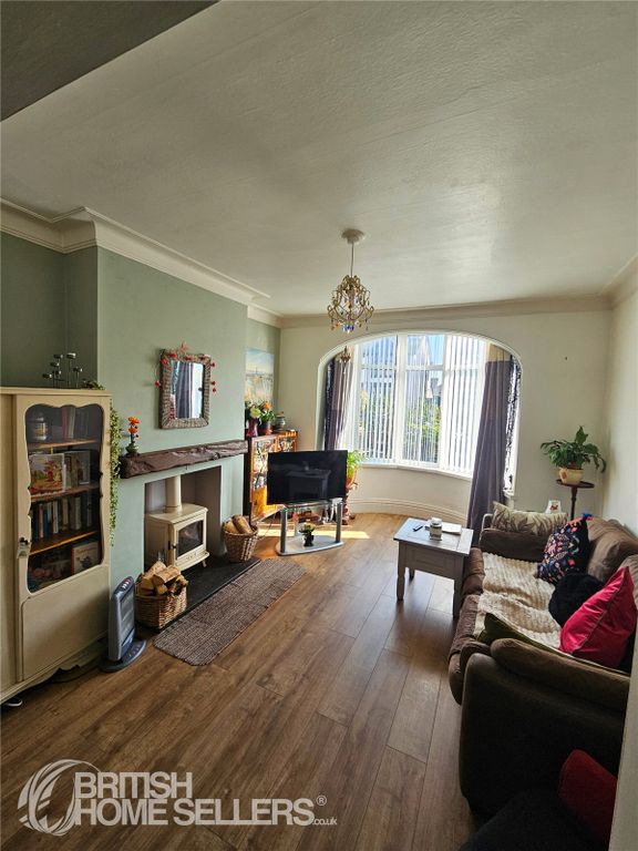 Property photo 3 of 29 Picture No. 14