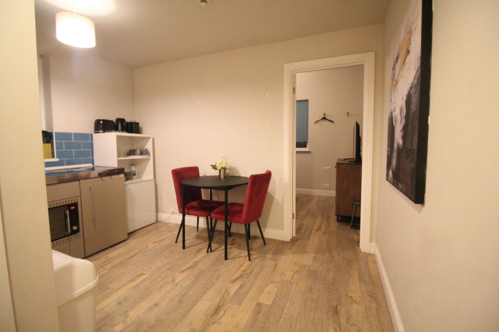 Property photo 2 of 6 Img_8890.Jpg
