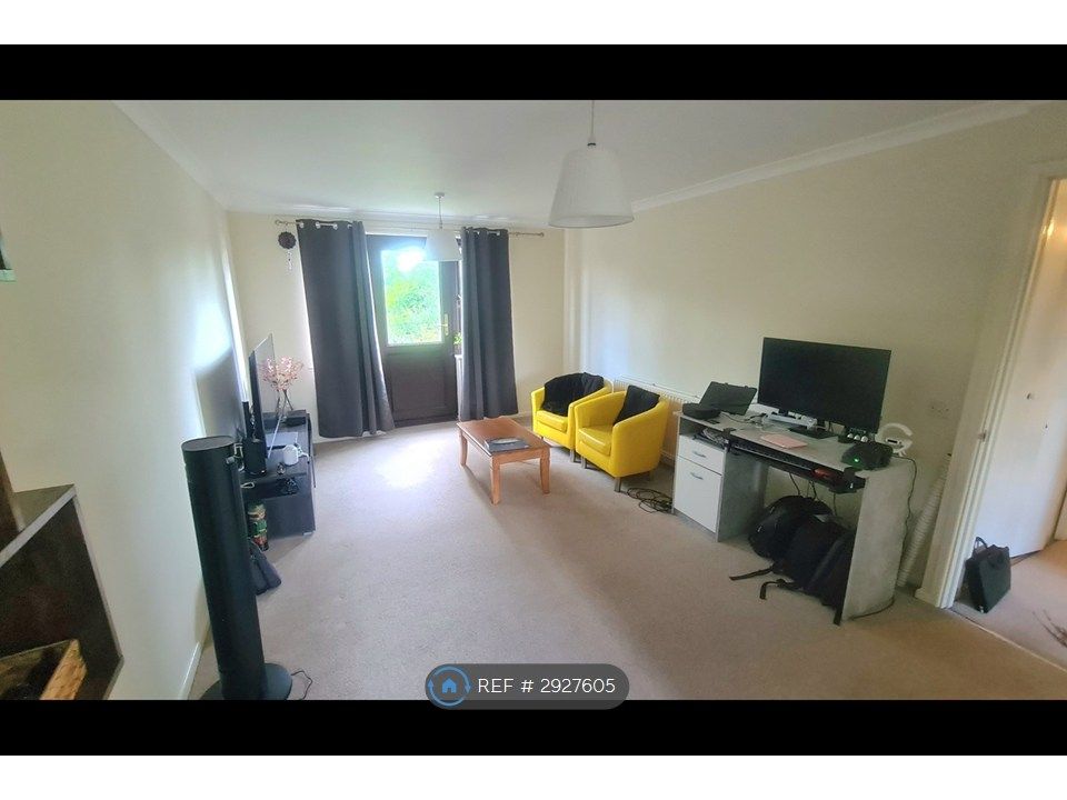 Property photo 3 of 11