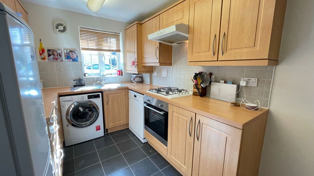 Property photo 2 of 14