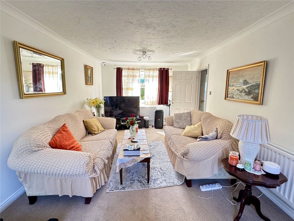Property photo 3 of 19 Picture No. 44