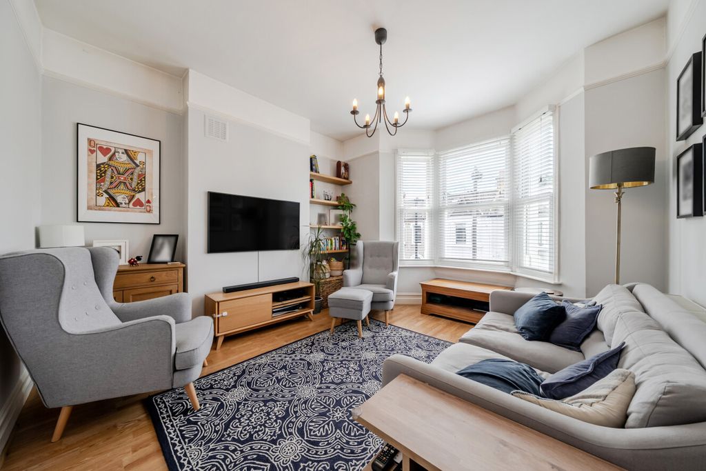 Property photo 2 of 8 1486763-10-6A451F...