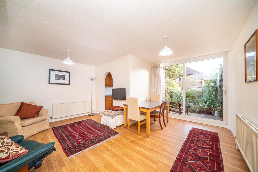 Property photo 2 of 25 Lounge/Dining Room