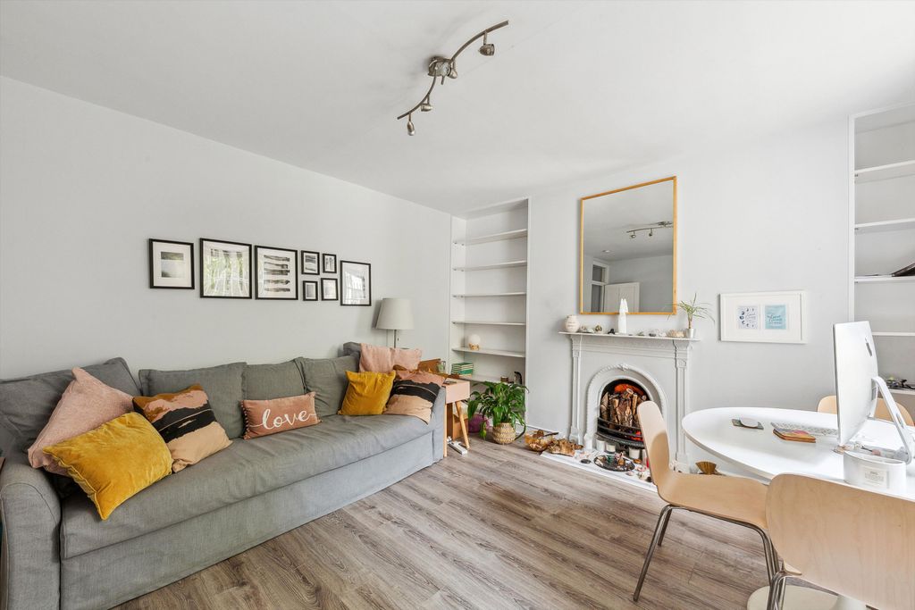 Property photo 2 of 10 Image