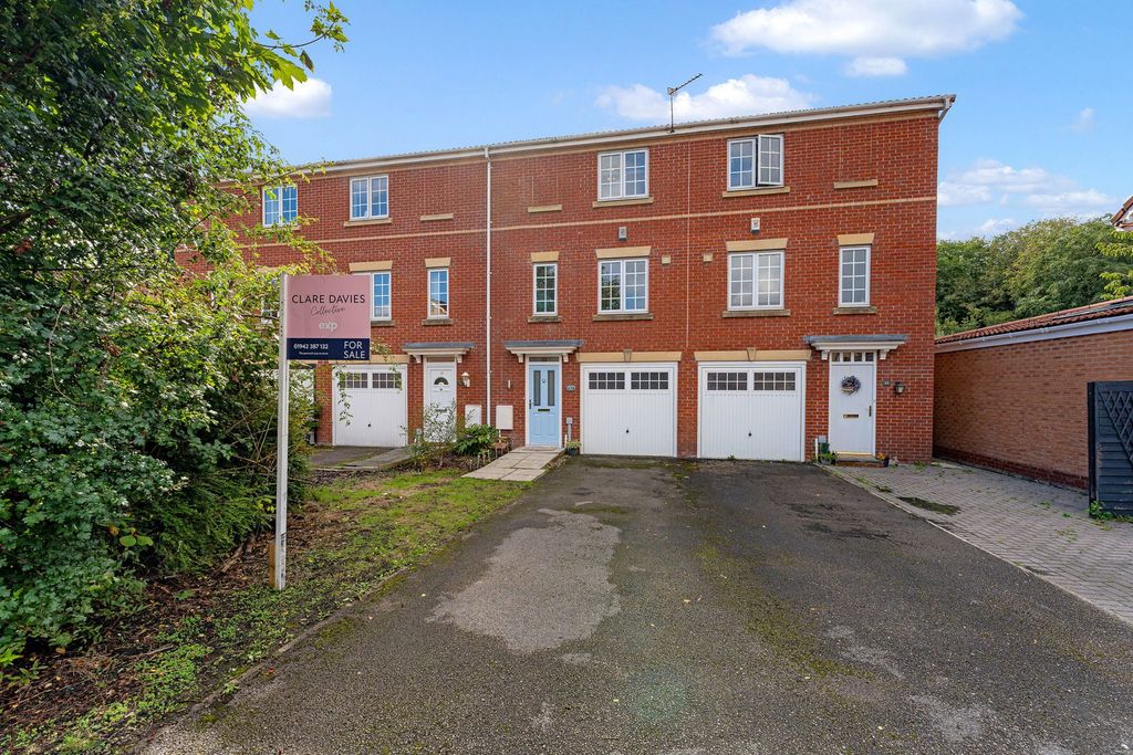 Property photo 1 of 46