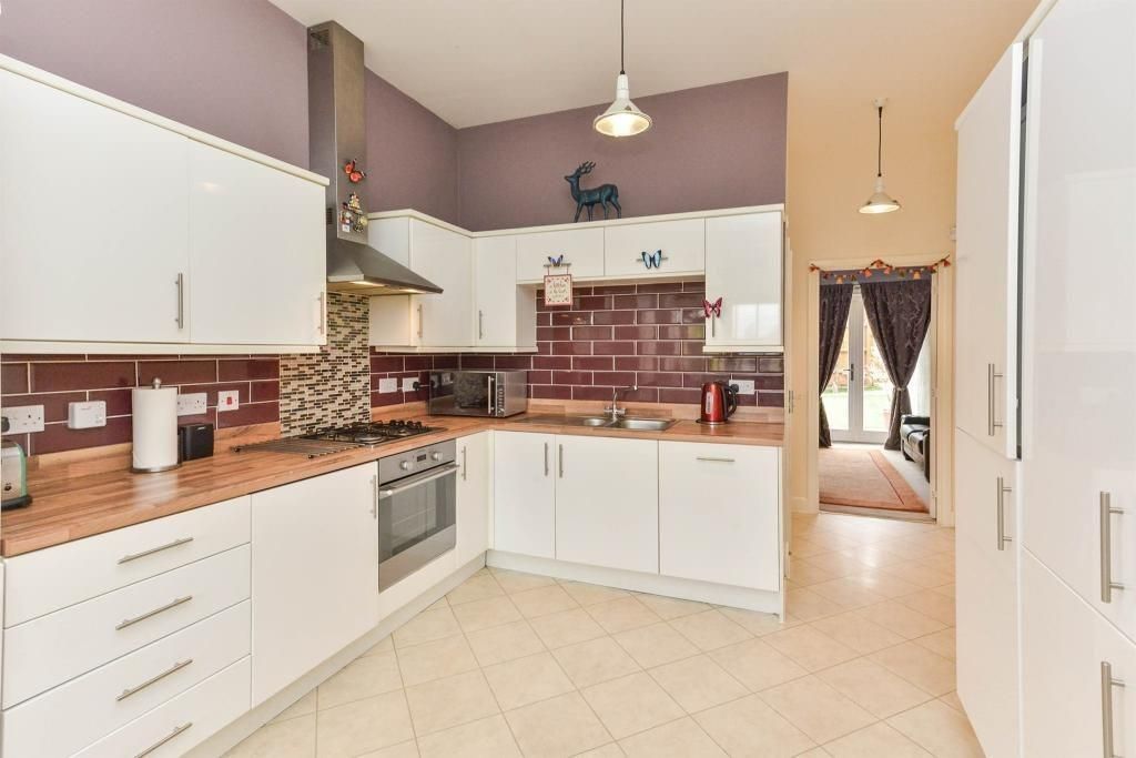 Property photo 3 of 16 19Carra13.Jpg