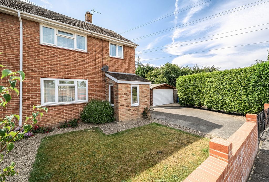 Property photo 1 of 16 1493539-3-6A51110...