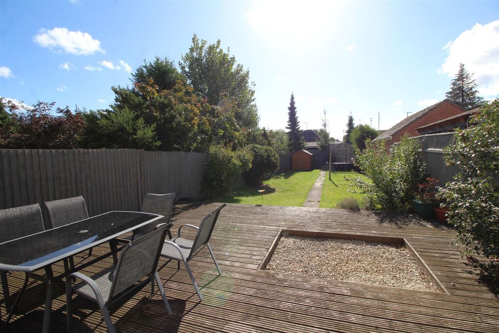 Property photo 1 of 13 Garden Image.Jpg