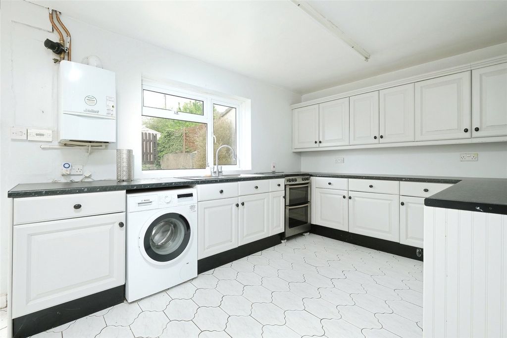 Property photo 3 of 19 Picture No. 36