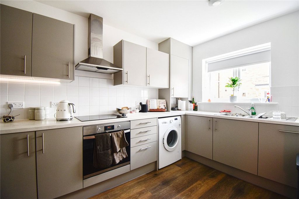 Property photo 2 of 11 Picture No. 06