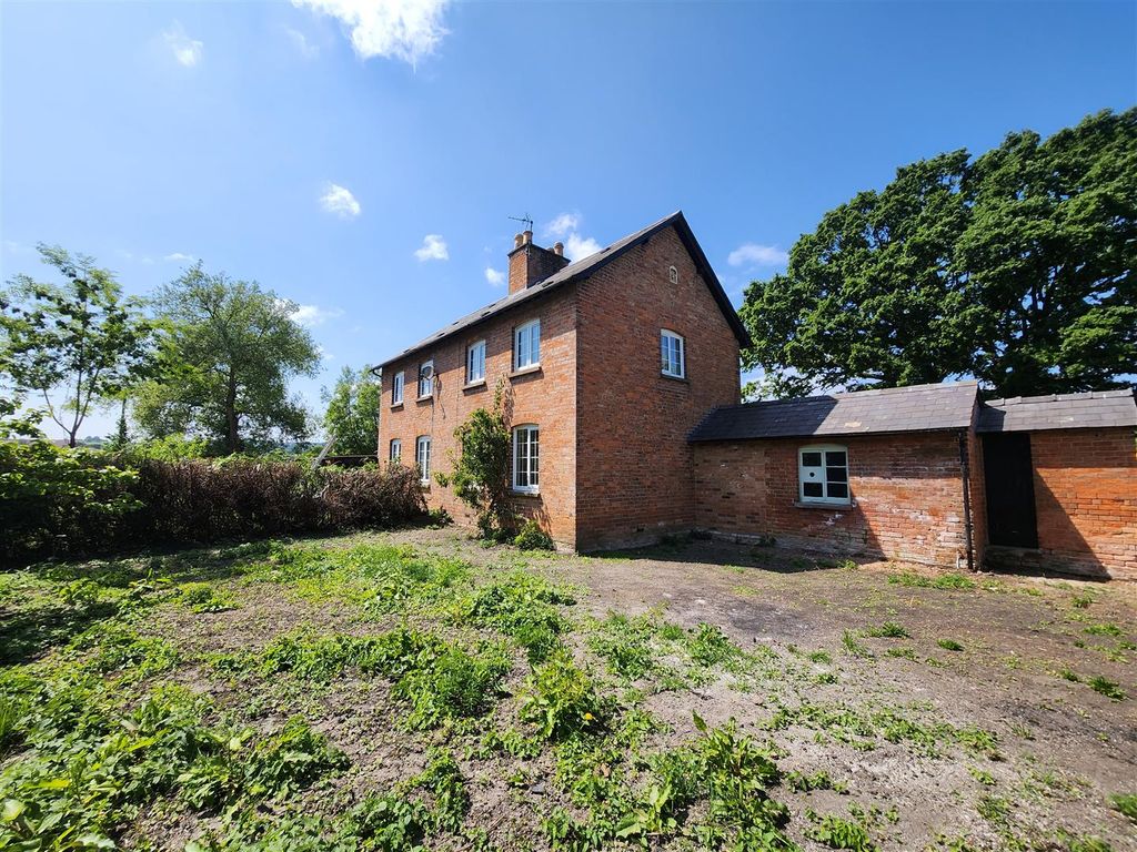 Property photo 3 of 25