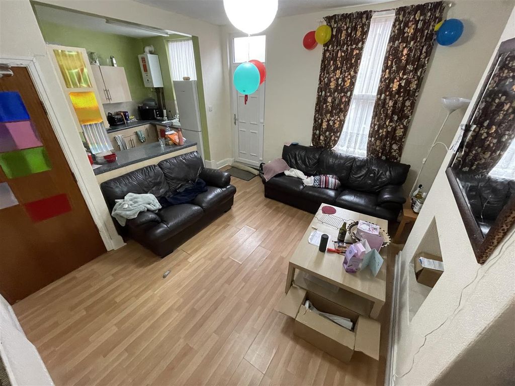 Property photo 2 of 11 Image00022.Jpeg