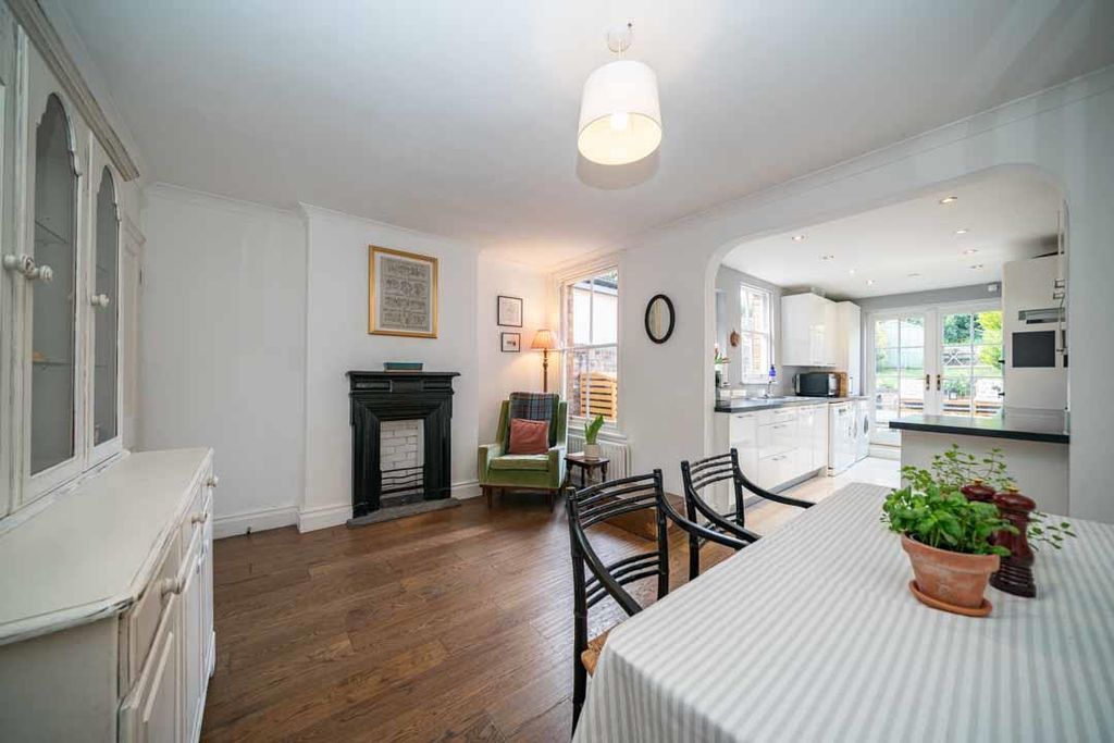 Property photo 3 of 22 8-Kimberley-Road-0884.Jpg