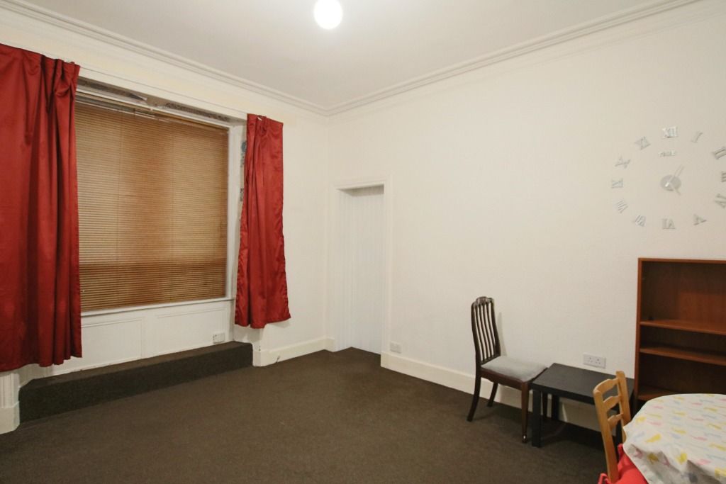 Property photo 2 of 7 Photo 2