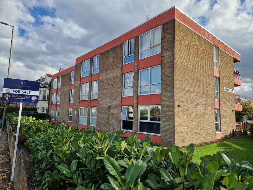 Property photo 1 of 11