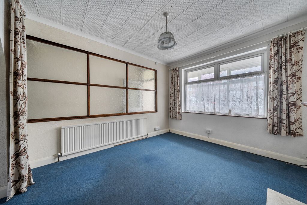 Property photo 3 of 10 1424257-7-69Aeeda...