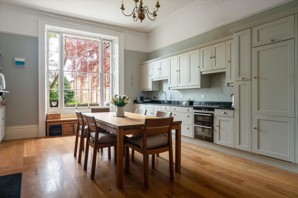 Additional image 3 of 3 bed maisonette for saleOakfield Road, Clifton, Bristol BS8
