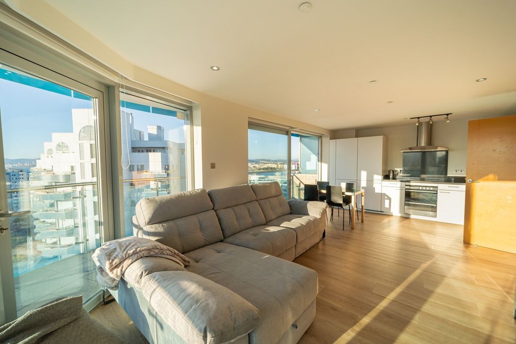 Property photo 3 of 31 <Alttext/>