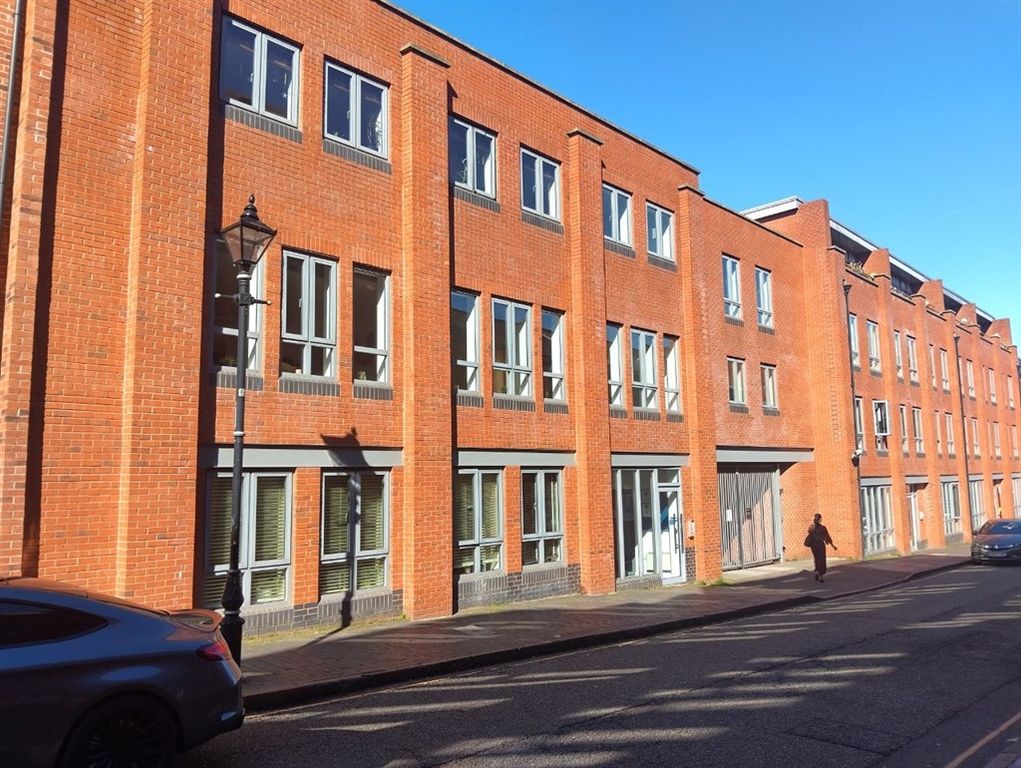 Property photo 2 of 6