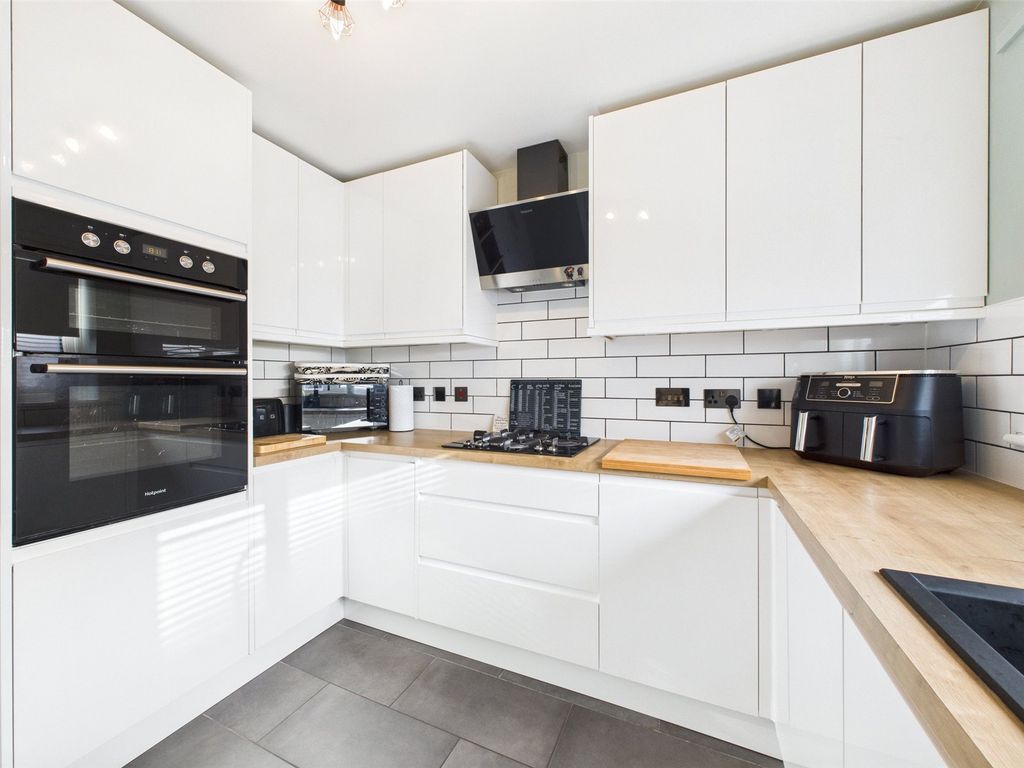 Property photo 3 of 15 Picture No. 05