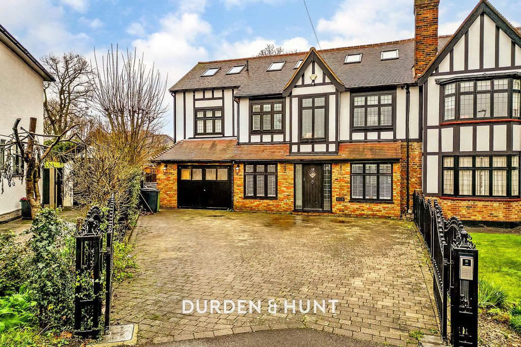 Property photo 1 of 10 Edward-76.1.Jpg