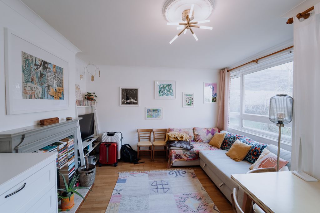 Property photo 3 of 6