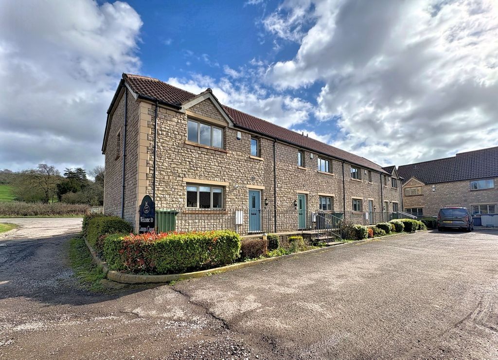 Property photo 2 of 13