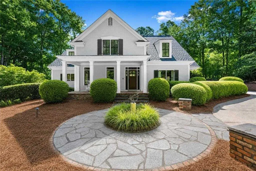 Property photo 1 of 31