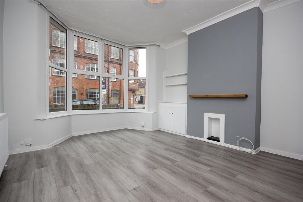 Property photo 2 of 17 Img_0862.Jpg