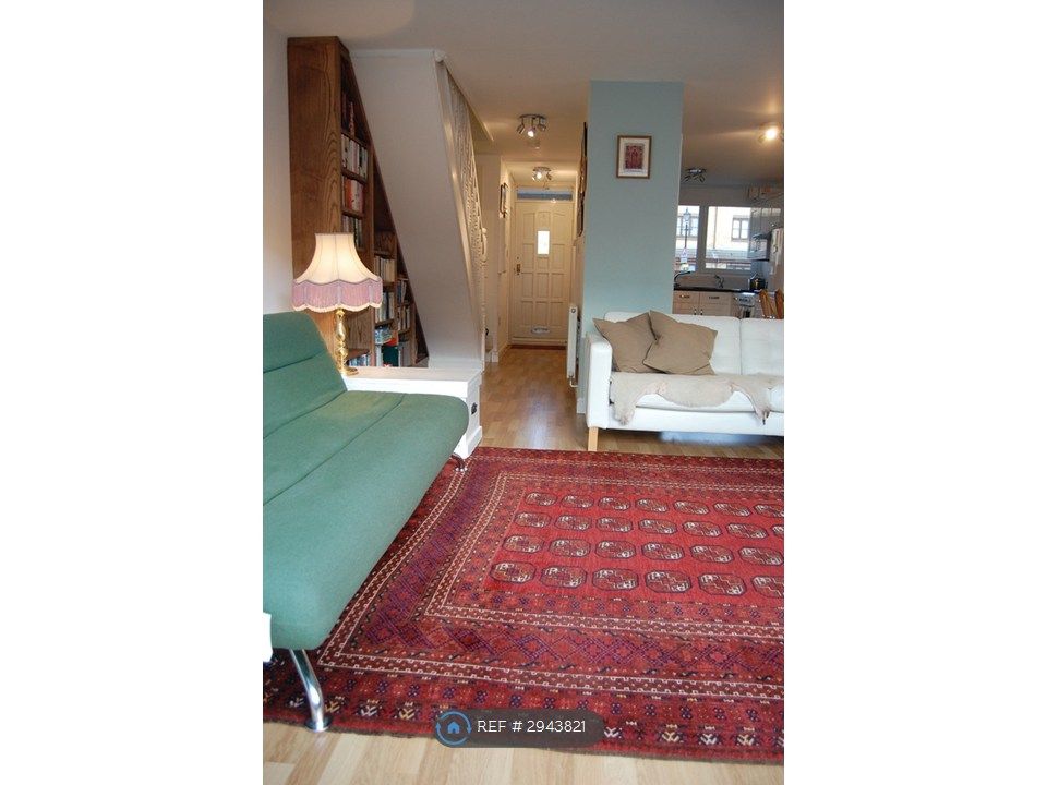 Property photo 3 of 11