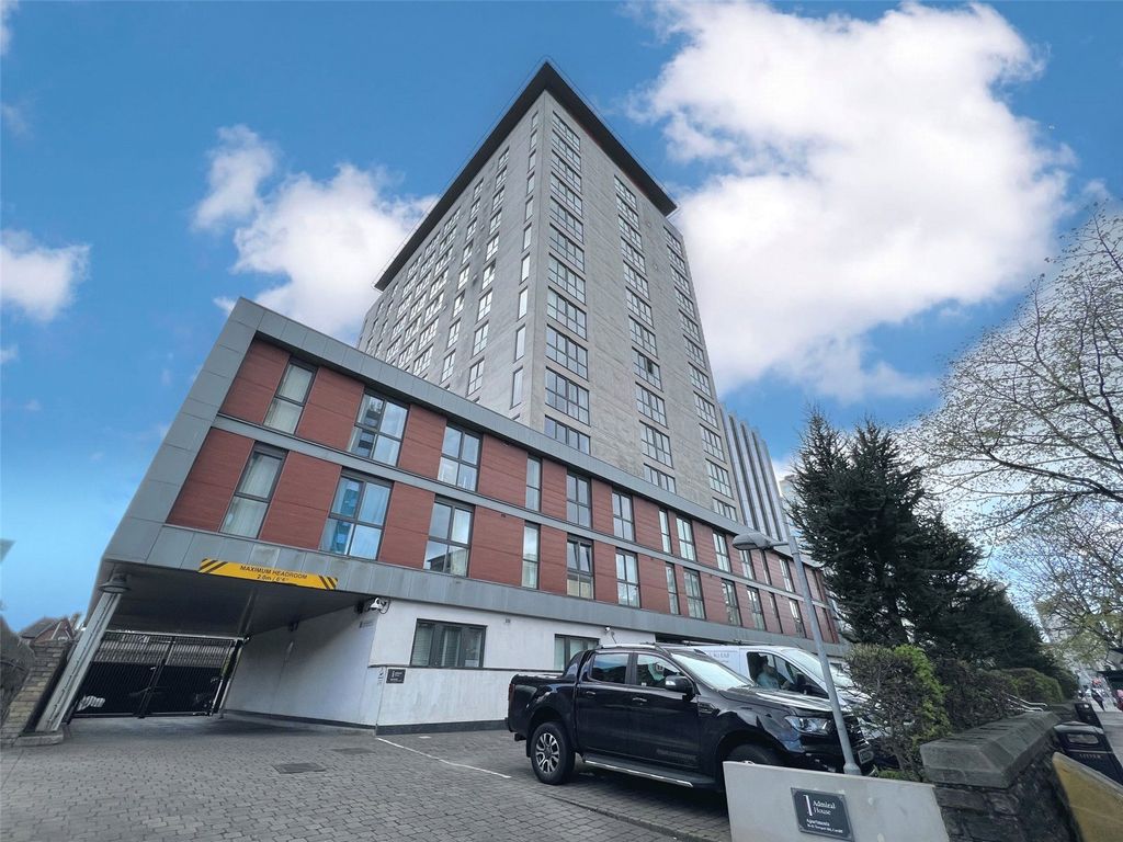 Property photo 1 of 8