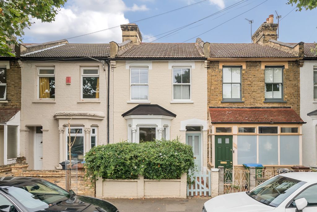Property photo 1 of 17