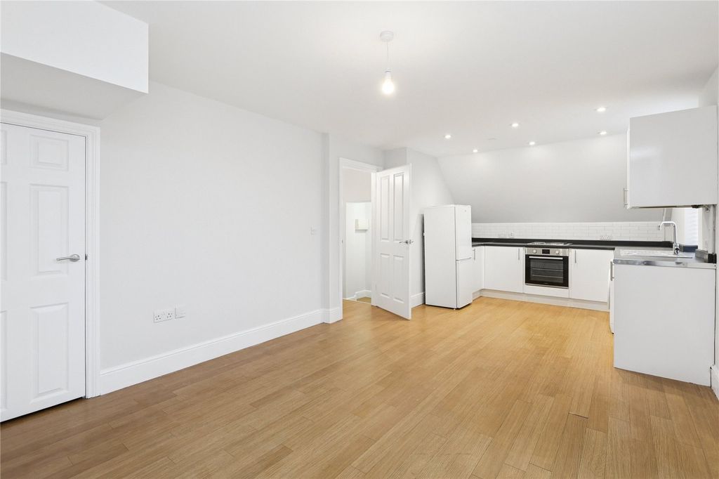 Property photo 1 of 10 Picture No. 02