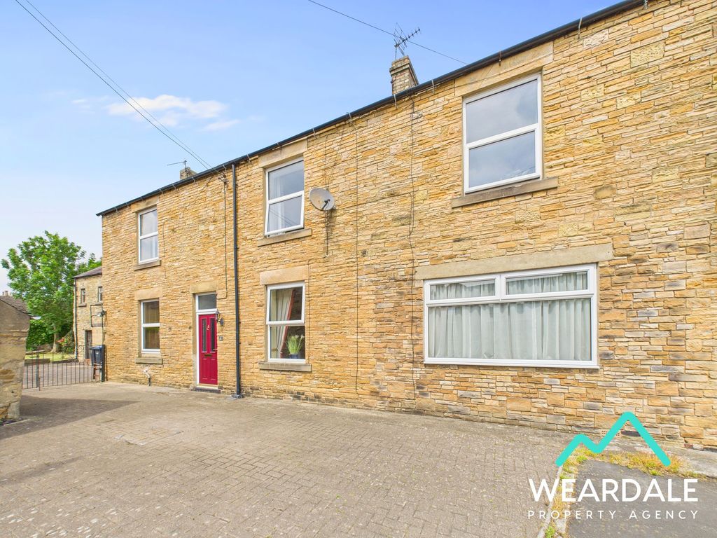 Property photo 1 of 40